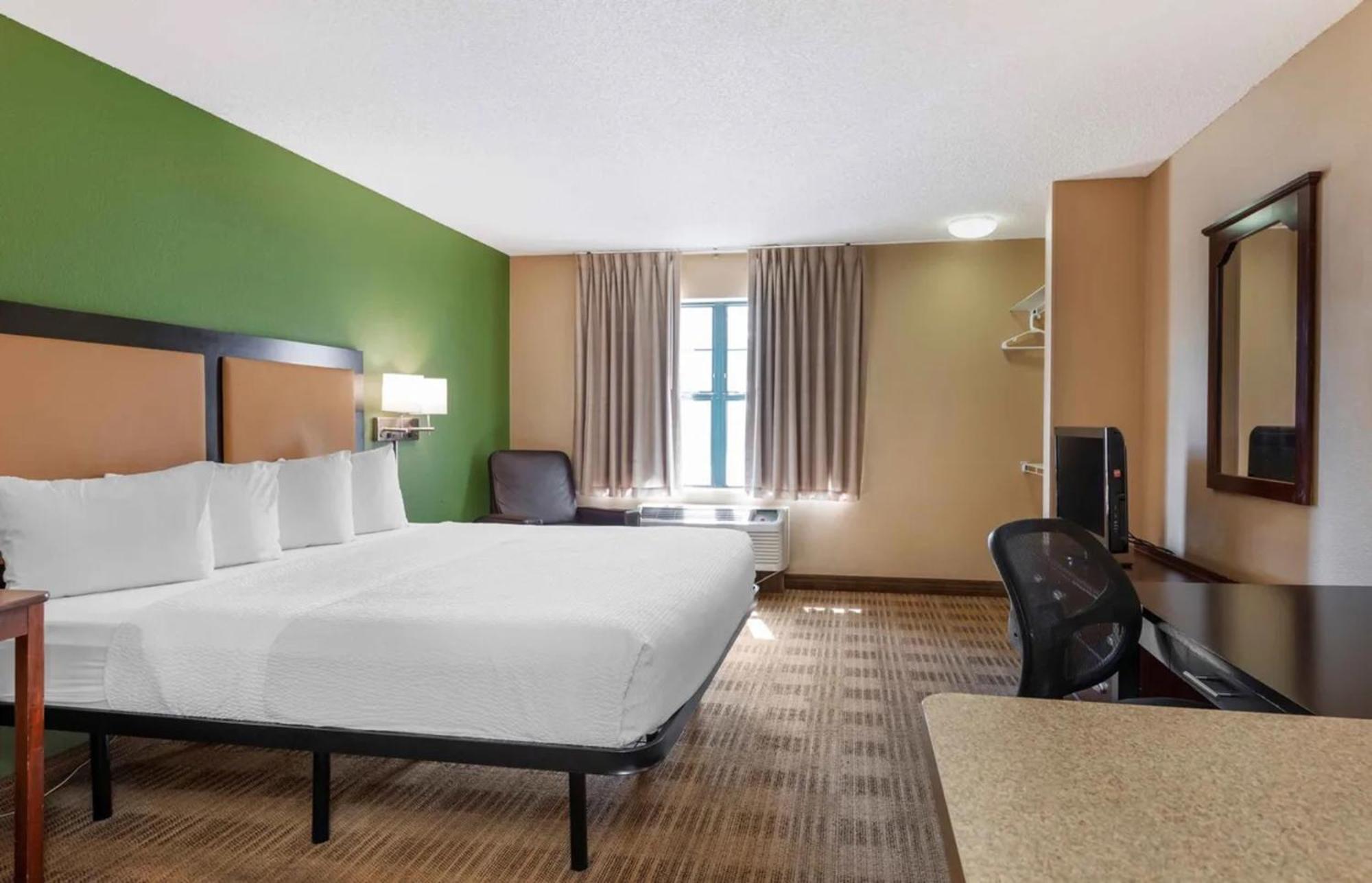Relax Suites Extended Stay - ラ・ミラダ エクステリア 写真