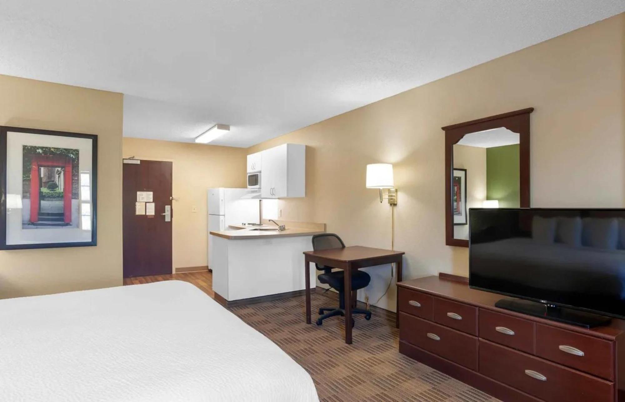 Relax Suites Extended Stay - ラ・ミラダ エクステリア 写真