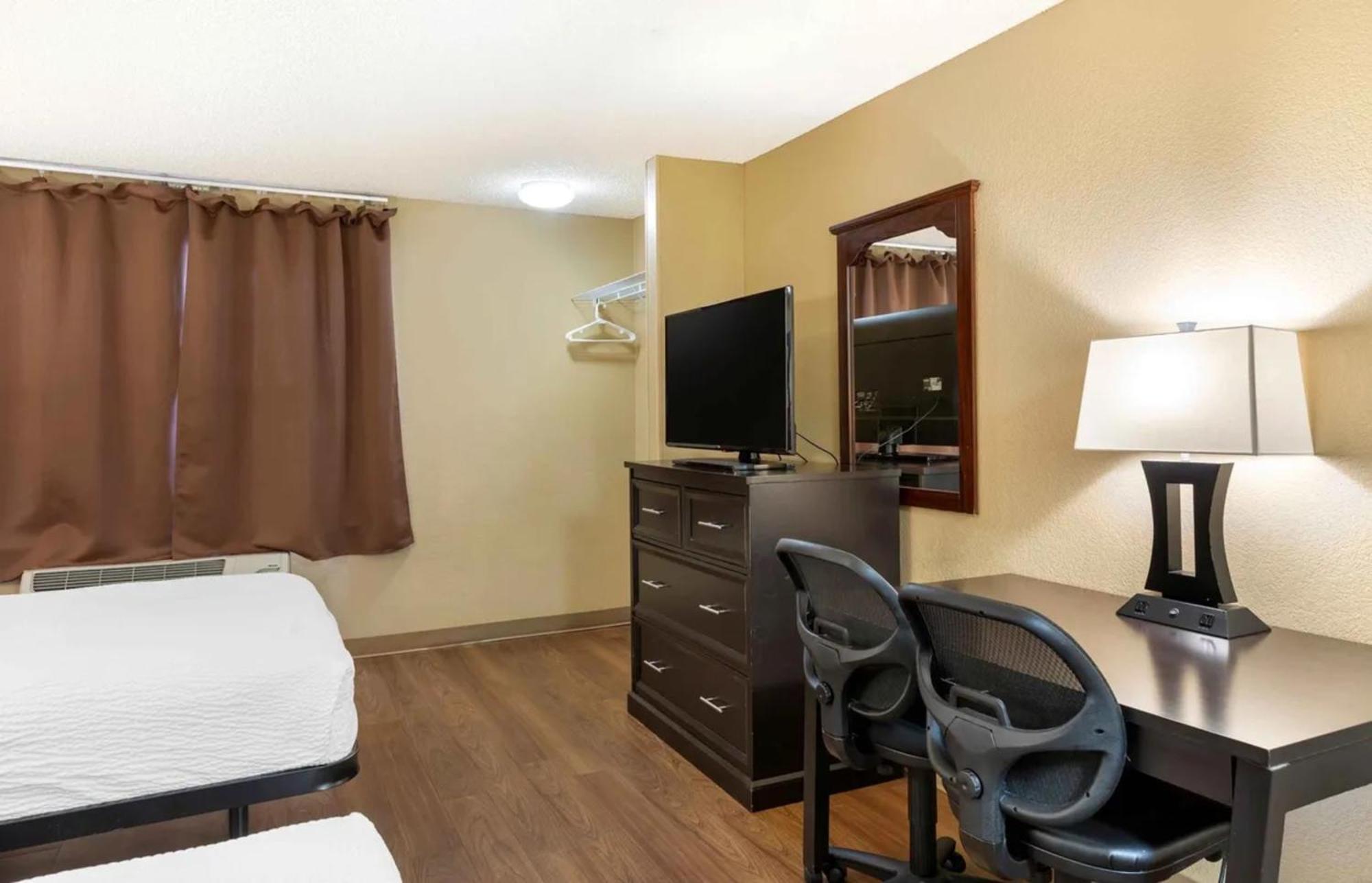 Relax Suites Extended Stay - ラ・ミラダ エクステリア 写真